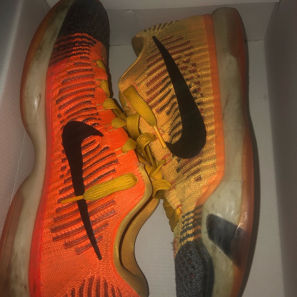 Kobe X low